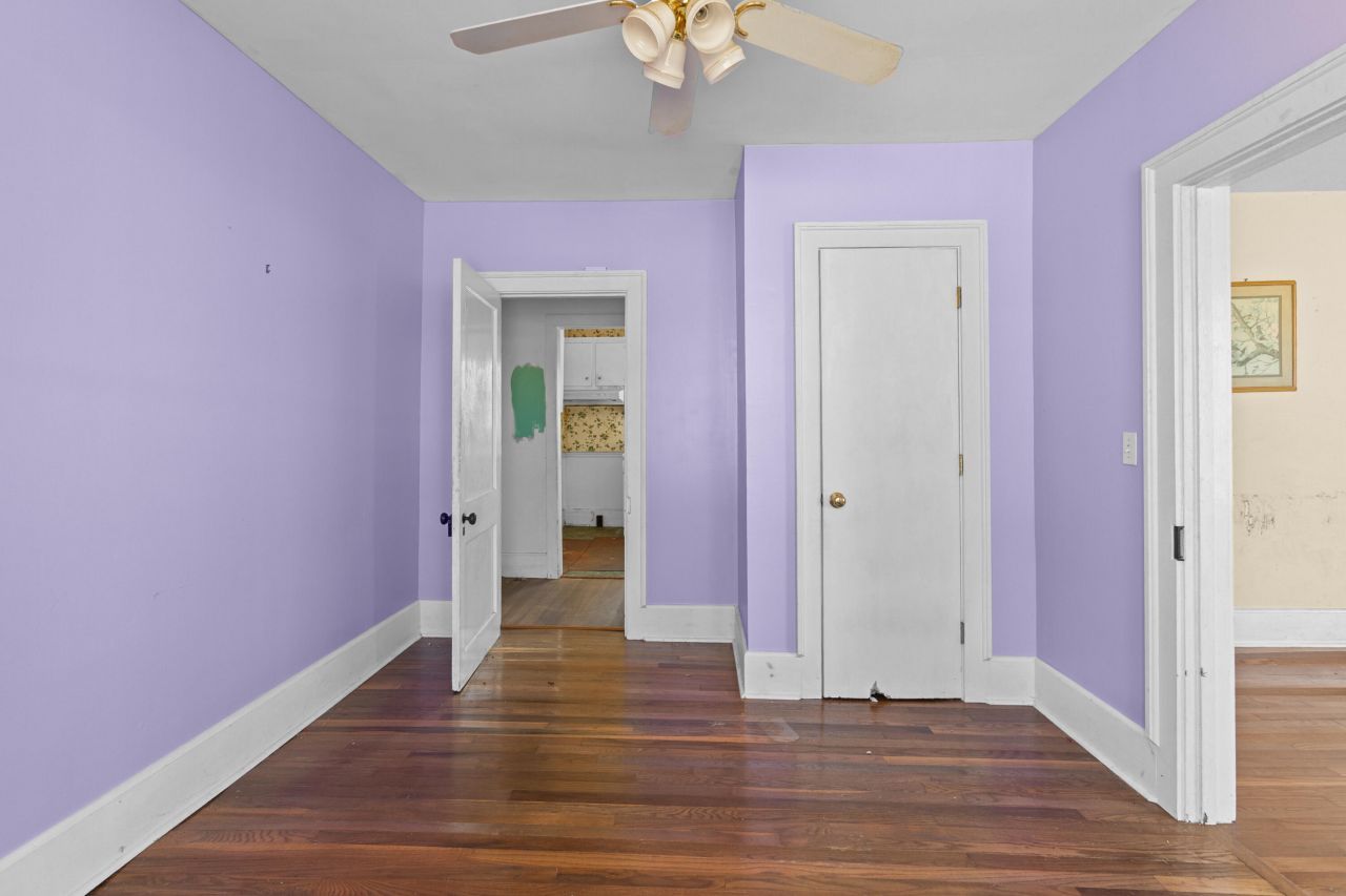 311 Heatley Street Photo 14