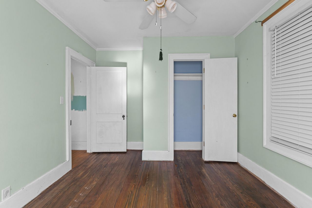 311 Heatley Street Photo 17