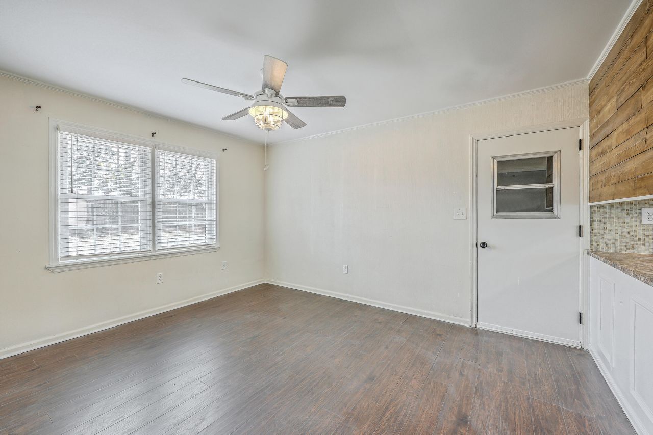 7645 Knollwood Drive Photo 15