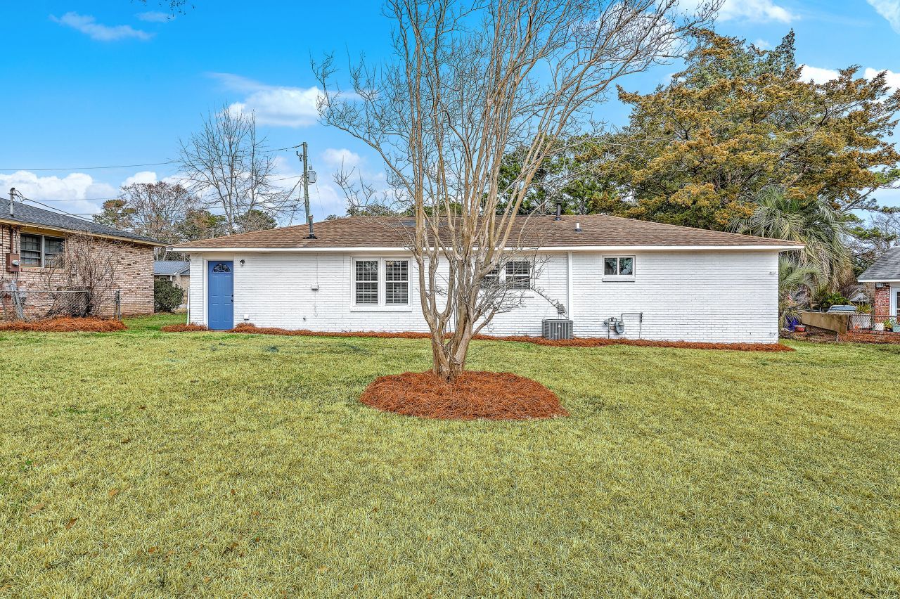 7645 Knollwood Drive Photo 19