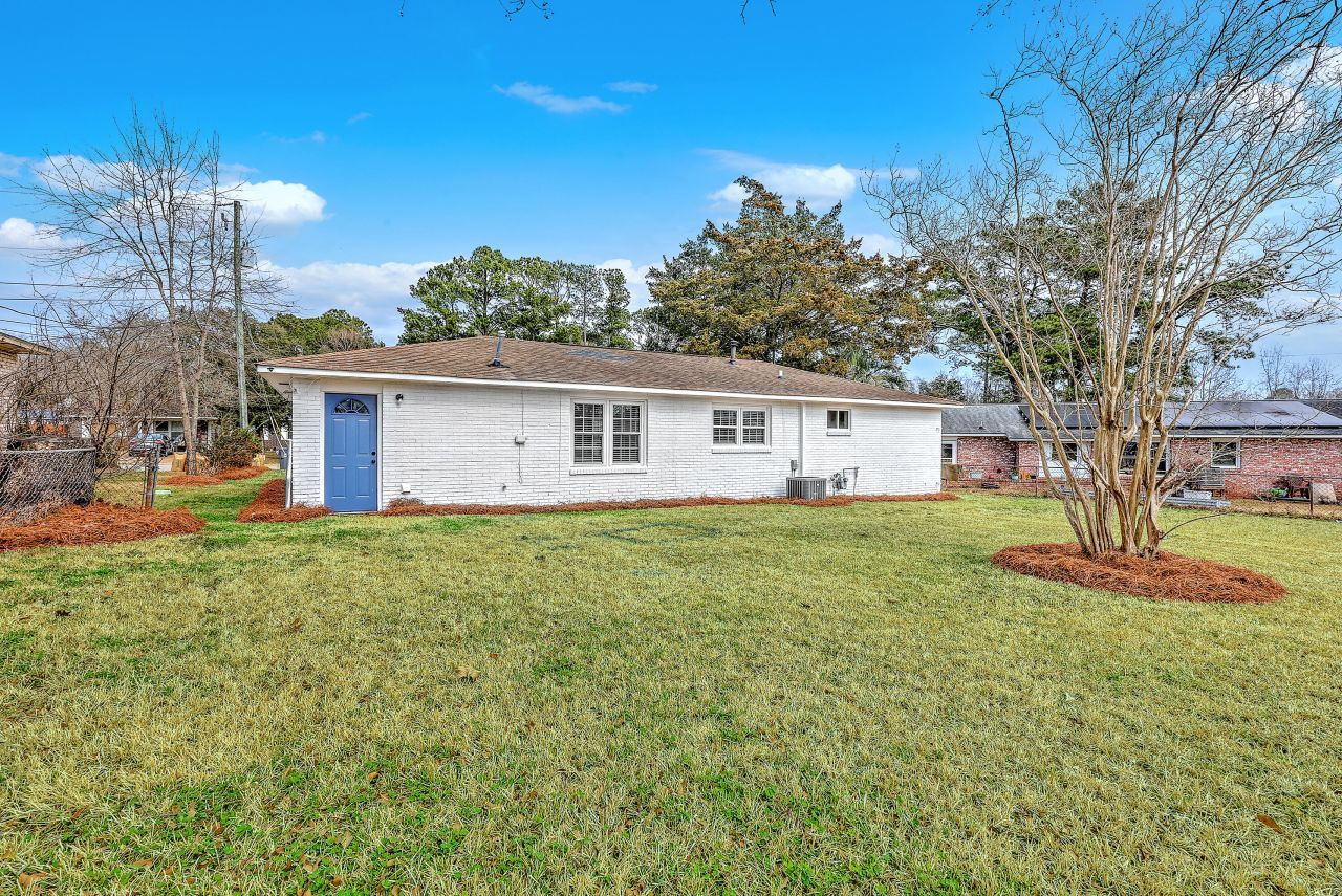 7645 Knollwood Drive Photo 22