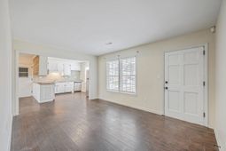 7645 Knollwood Drive photo 4