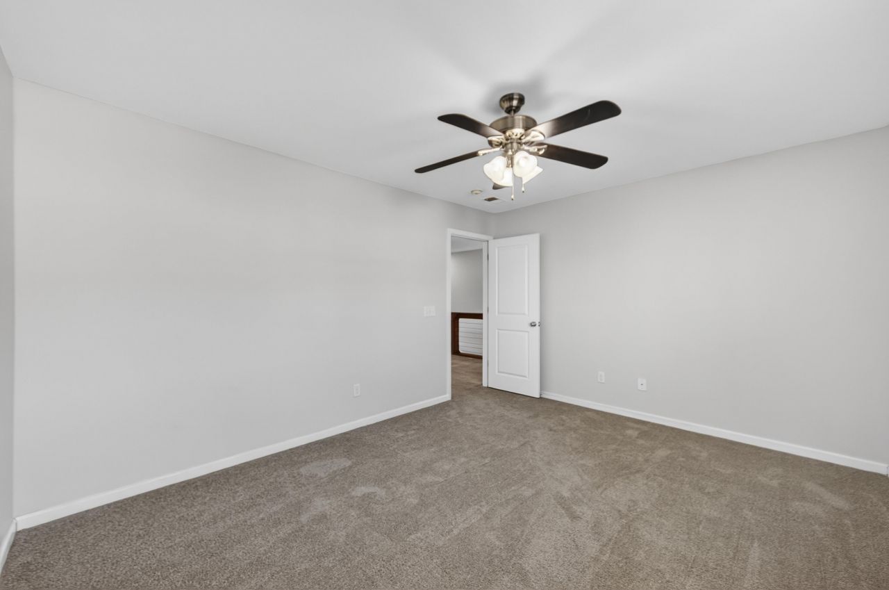 4829 Hawkins Drive Photo 18