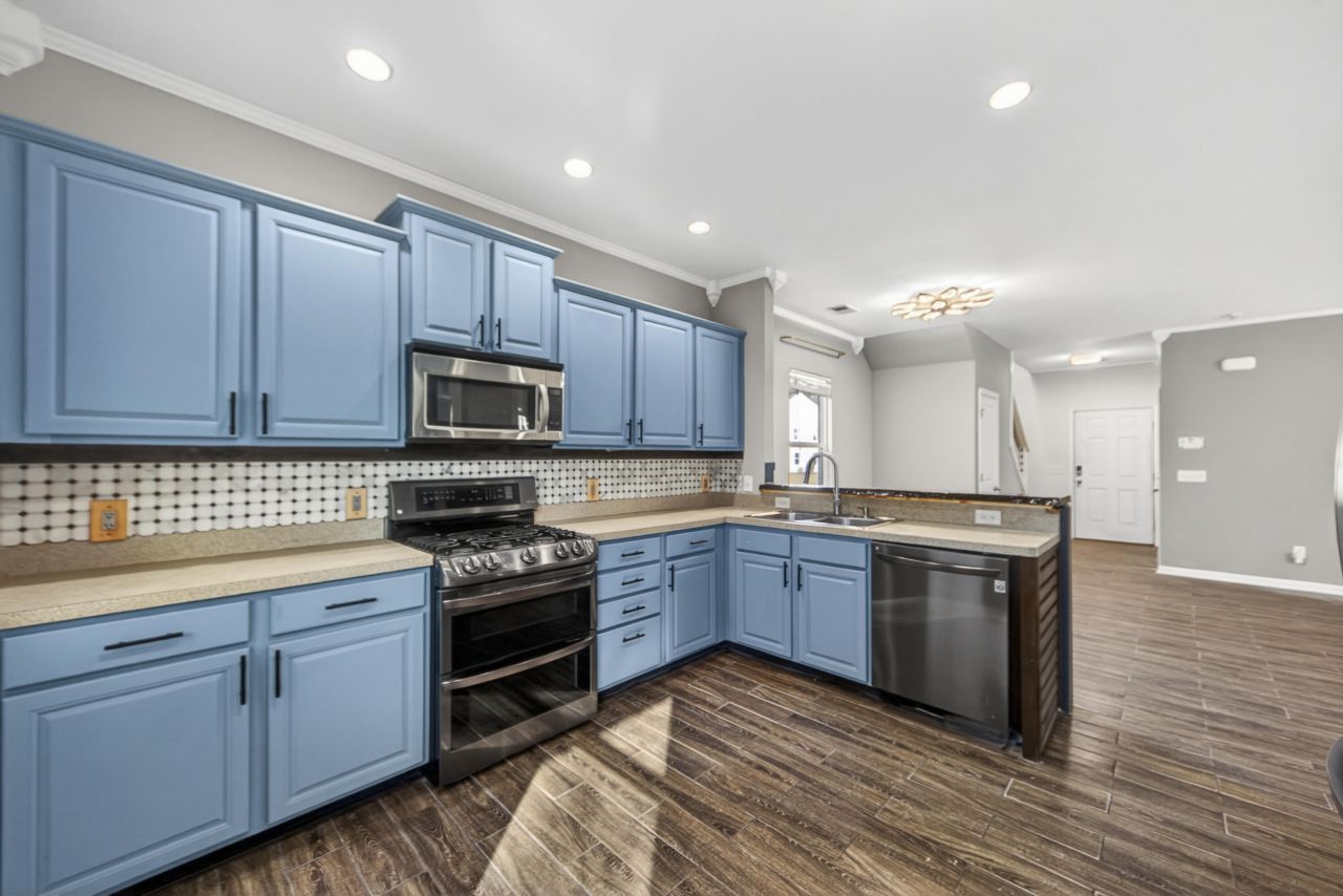 4829 Hawkins Drive Photo 6