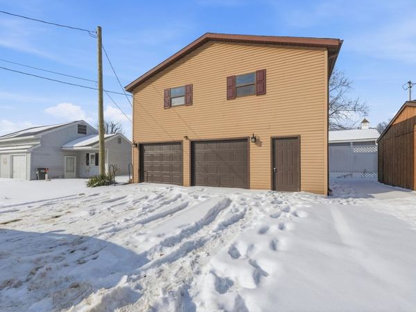 625 S (rear) 455 E, Wolcottville, IN 46795