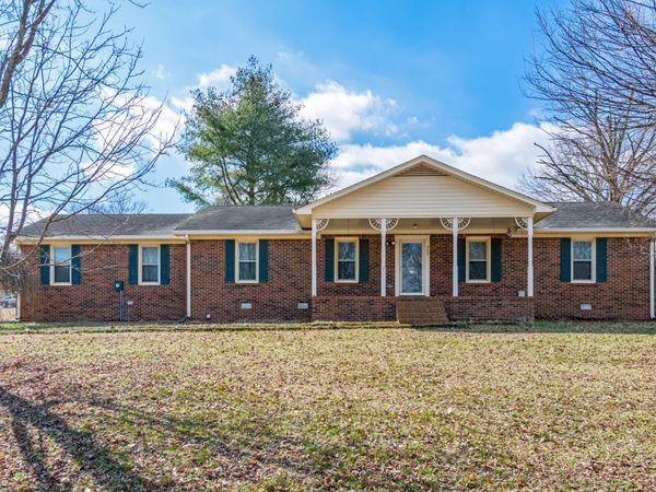 505 Woods Dr, Columbia, TN 38401