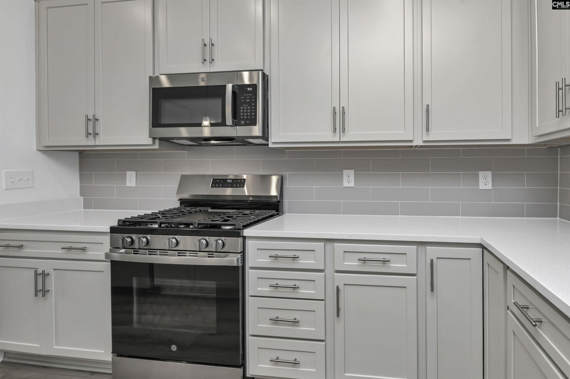 506 Adelaide Court Photo 10