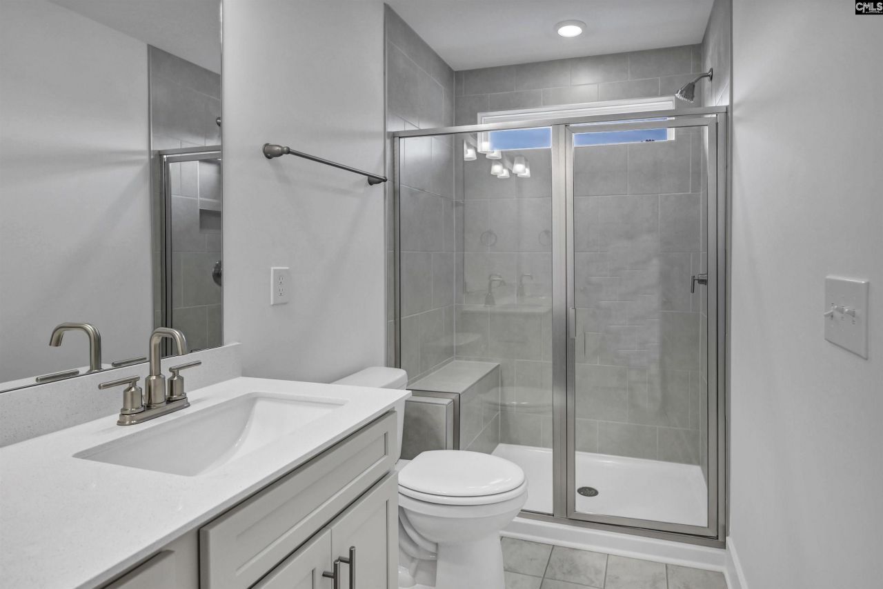 506 Adelaide Court Photo 26