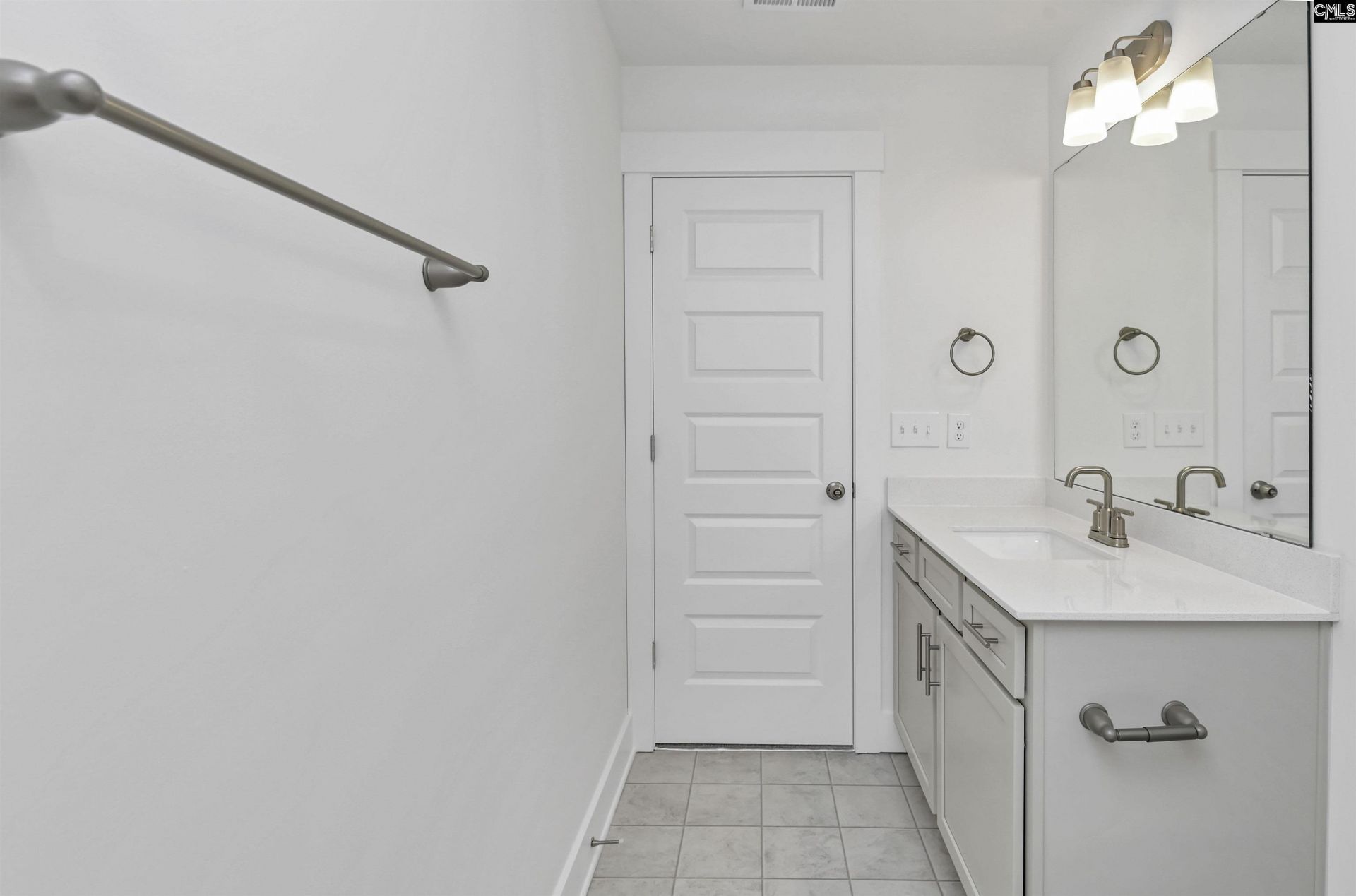 506 Adelaide Court Photo 31