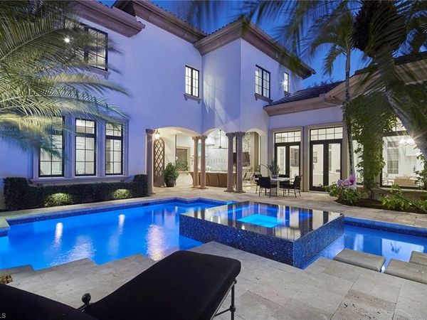 15251 Medici WAY, NAPLES, FL 34110