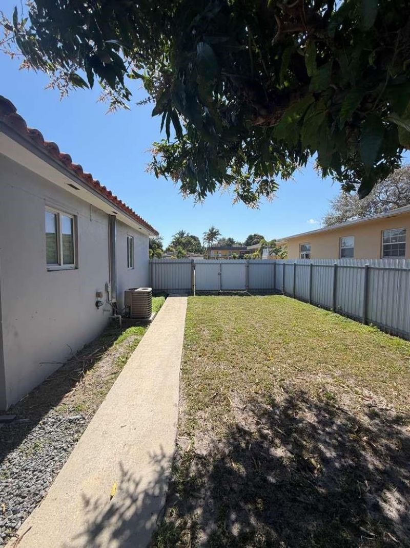 2815 Van Buren, Hollywood, FL 33020 Photo