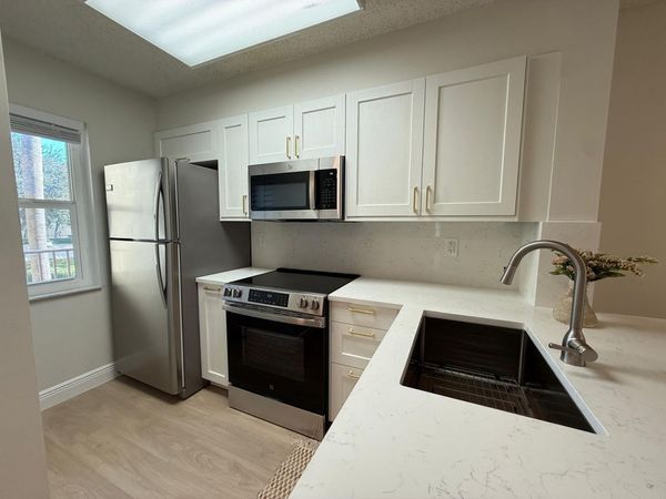 2106 S Cypress Bend Drive, Unit 210, Pompano Beach, FL 33069