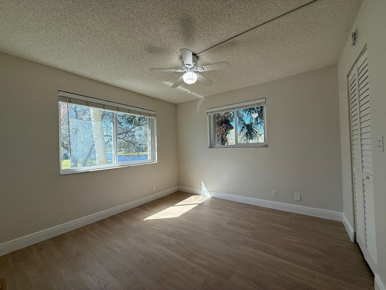 2106 S Cypress Bend Drive, Unit 210, Pompano Beach, FL 33069 Photo