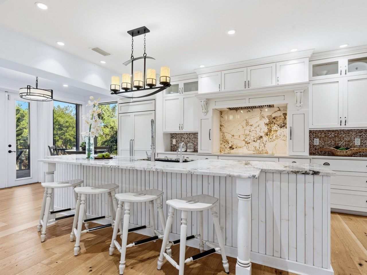 6934 Belgrave Drive, Siesta Key, FL 34242 Photo