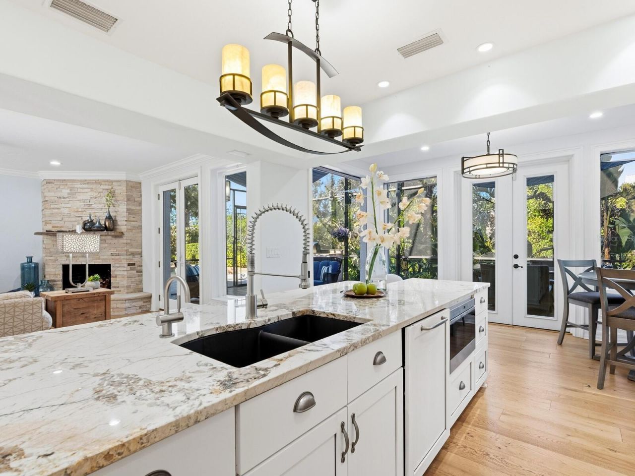 6934 Belgrave Drive, Siesta Key, FL 34242 Photo