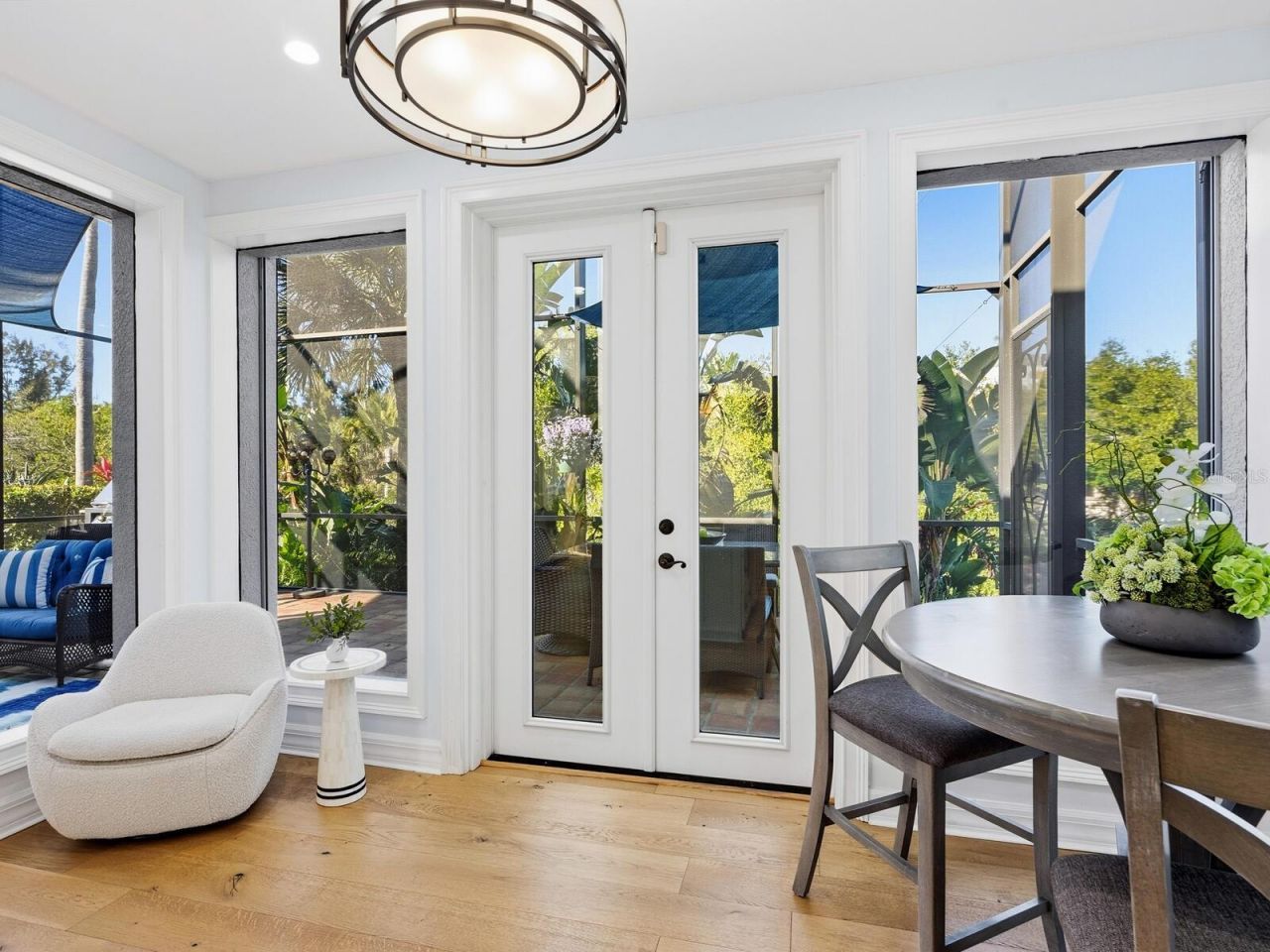 6934 Belgrave Drive, Siesta Key, FL 34242 Photo