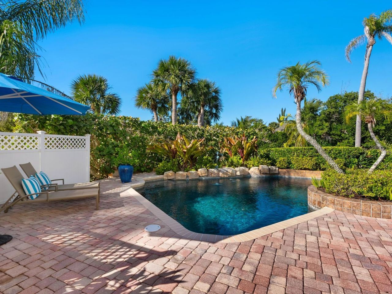 6934 Belgrave Drive, Siesta Key, FL 34242 Photo
