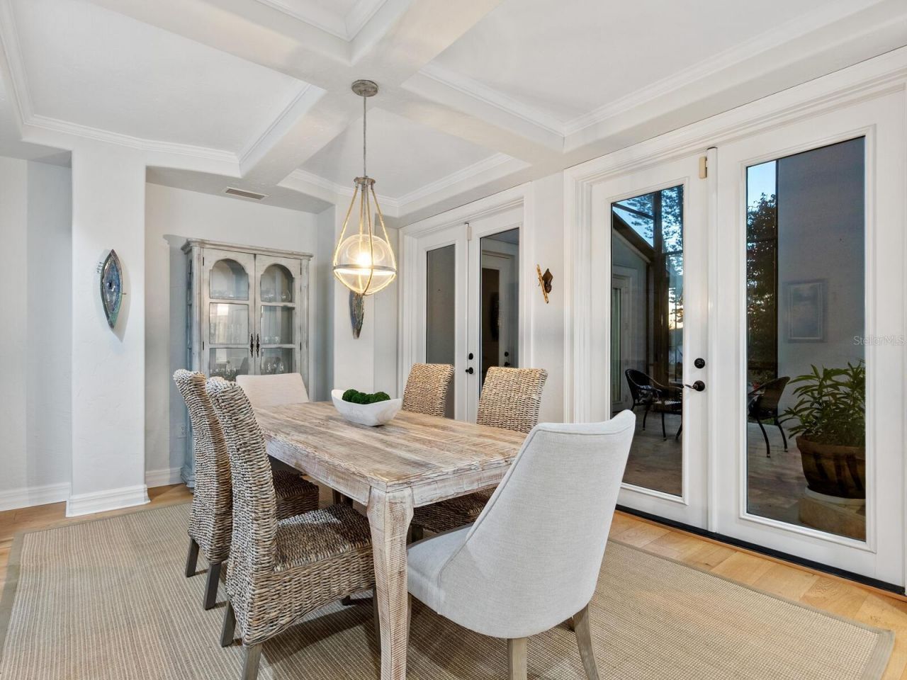 6934 Belgrave Drive, Siesta Key, FL 34242 Photo