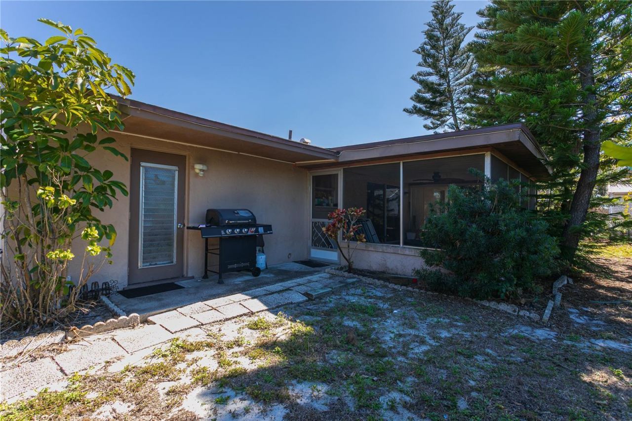 2710 38th Street W, Bradenton, FL 34205 Photo