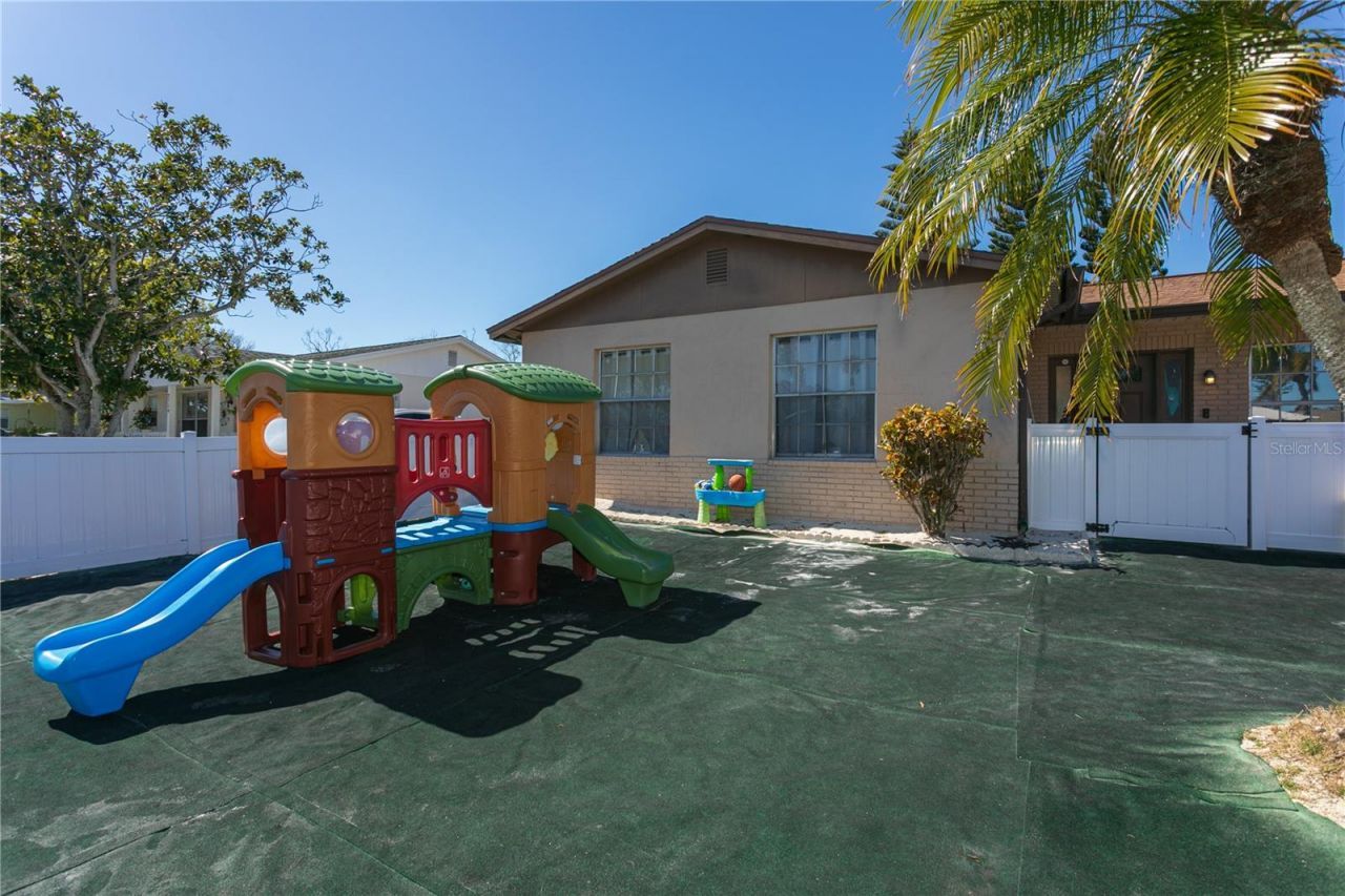 2710 38th Street W, Bradenton, FL 34205 Photo