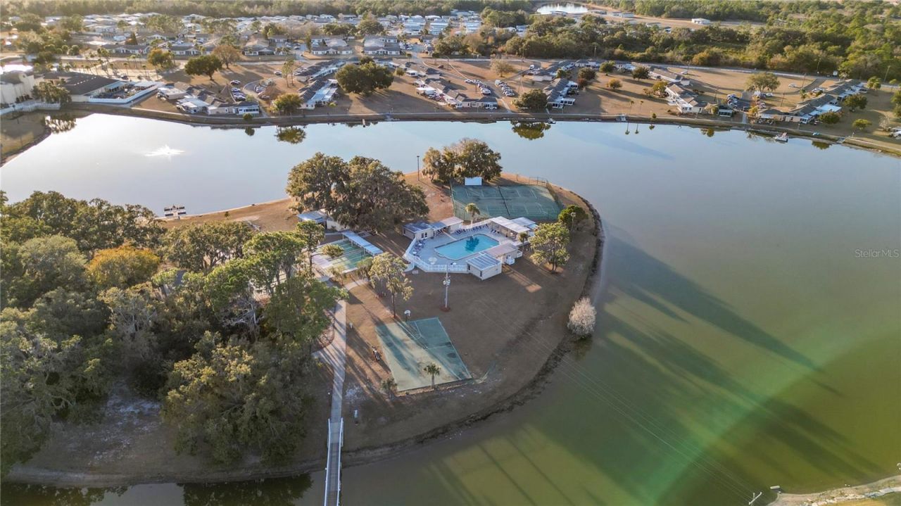 4311 Club Circle, Lakeshore, FL 33854 Photo