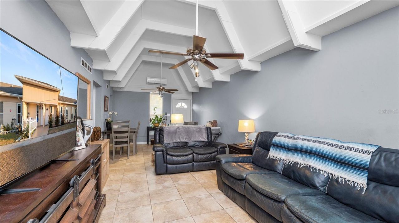 4311 Club Circle, Lakeshore, FL 33854 Photo