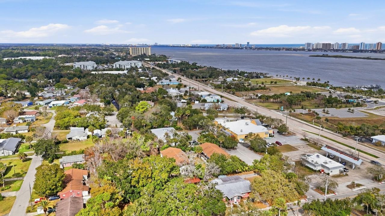 805 Louisville Street, Port Orange, FL 32129 Photo