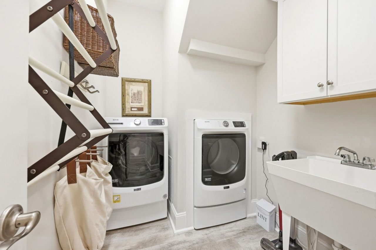 866 Farrow Pkwy. Photo 17