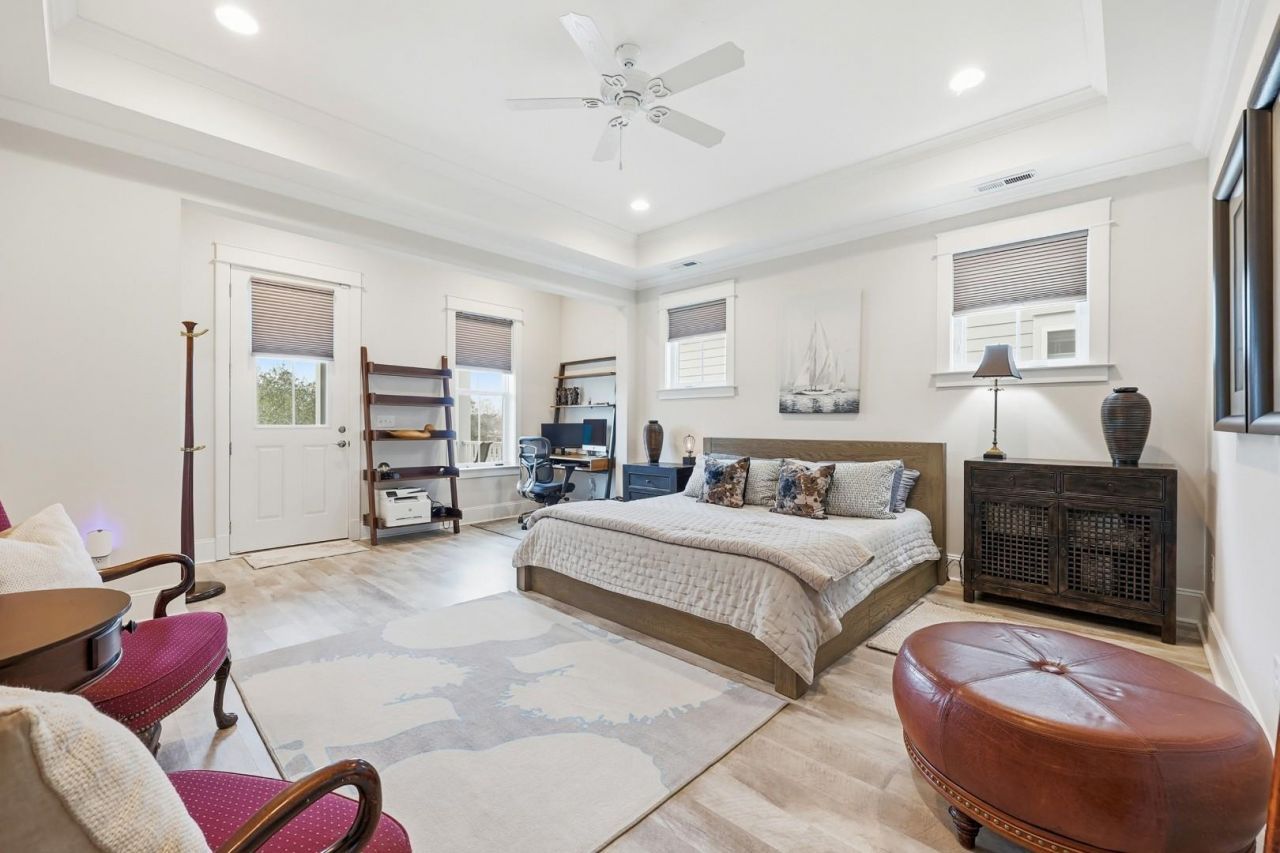 866 Farrow Pkwy. Photo 30