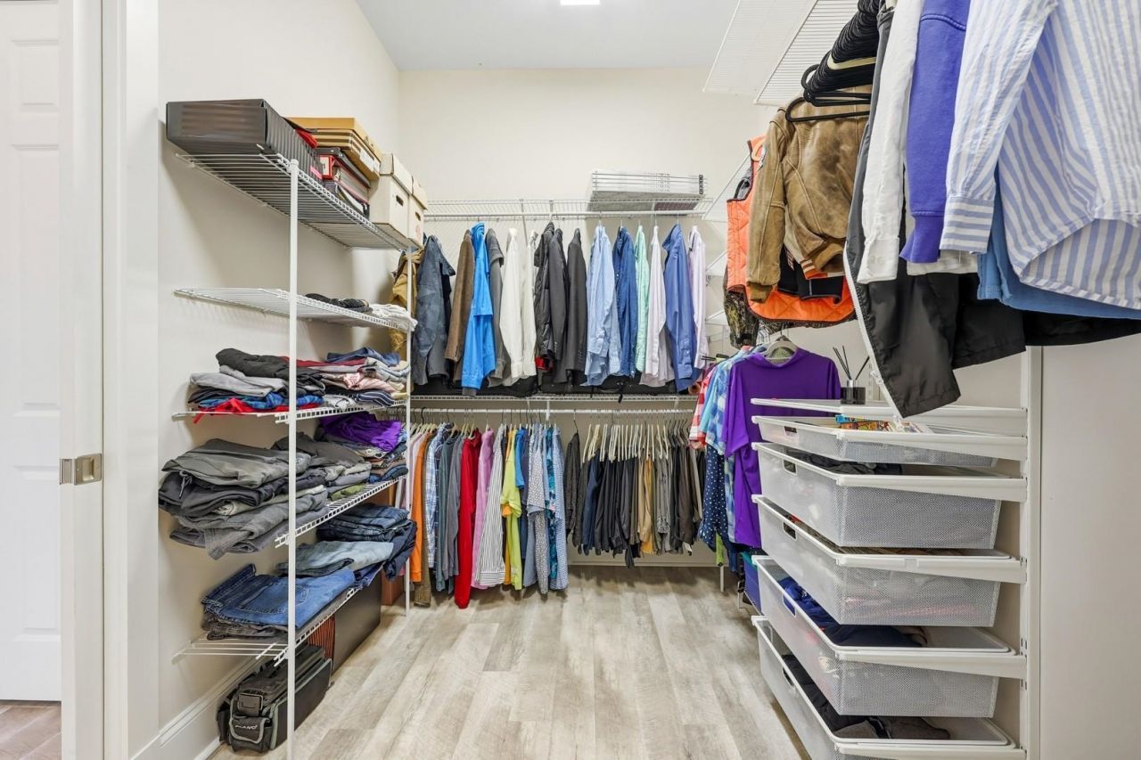 866 Farrow Pkwy. Photo 32