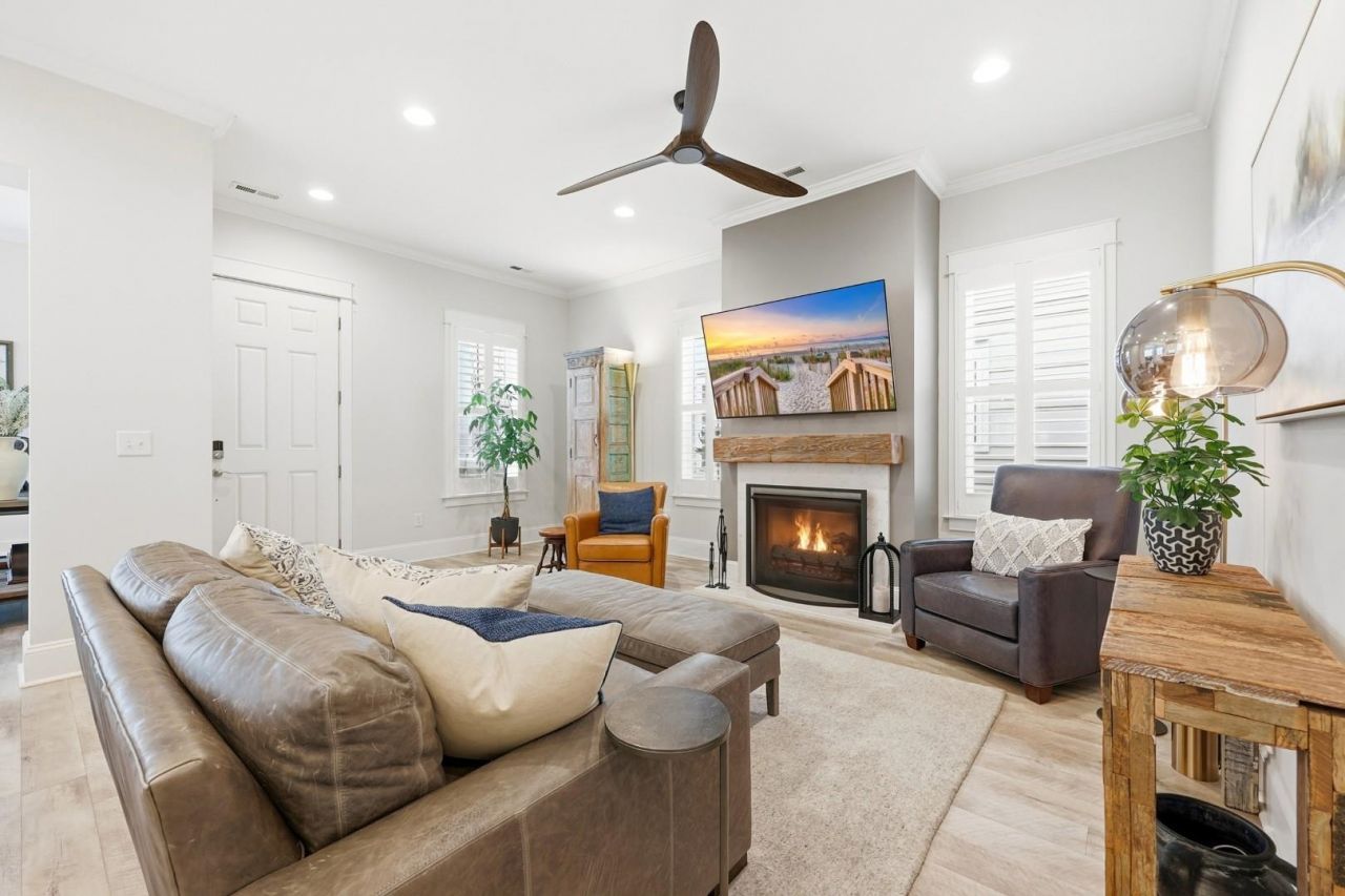 866 Farrow Pkwy. Photo 6