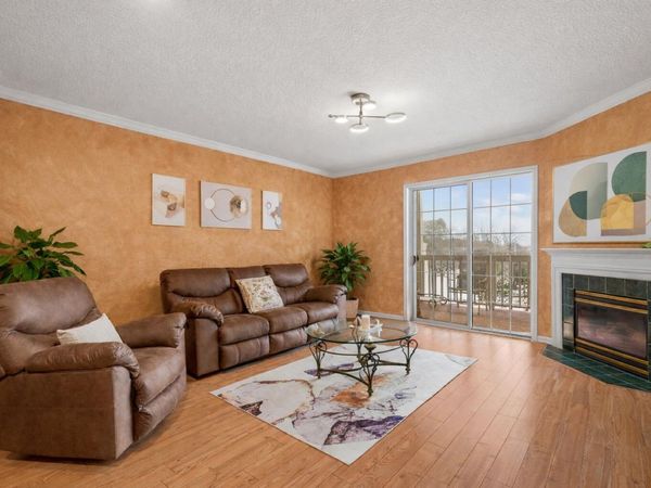 13070 W Bluemound Rd, Unit 209, Elm Grove, WI 53122