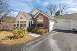 110 Ashley Villa Circle photo 4