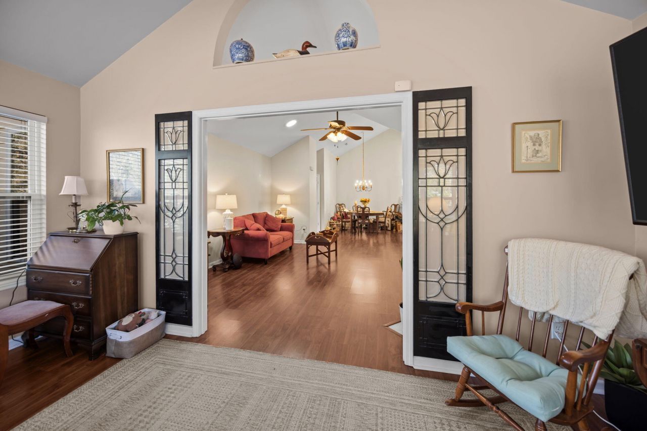 110 Ashley Villa Circle Photo 9