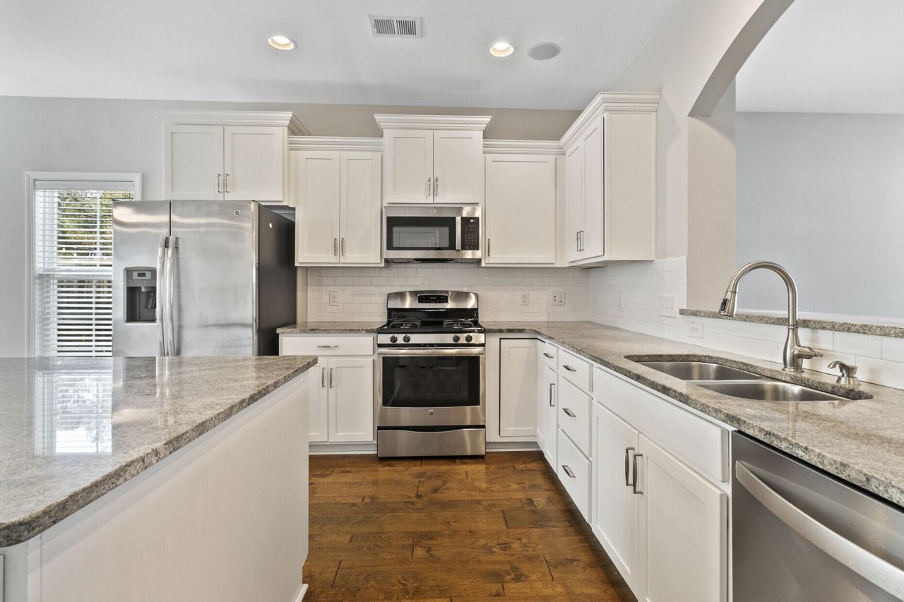 3243 Arrow Arum Drive Photo 11