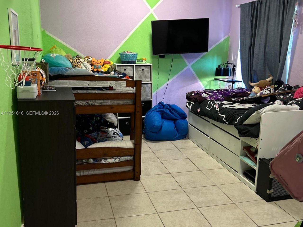 1537 NW 64th St, Miami, FL 33147 Photo