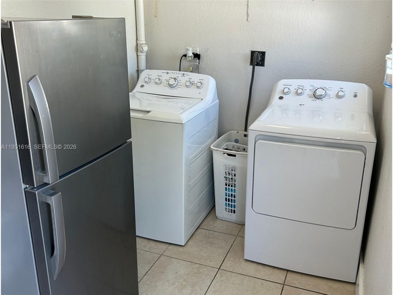 1537 NW 64th St, Miami, FL 33147 Photo