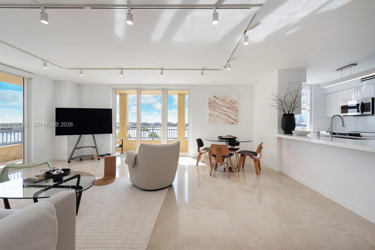 90 Alton Rd, Unit 902, Miami Beach, FL 33139 Photo