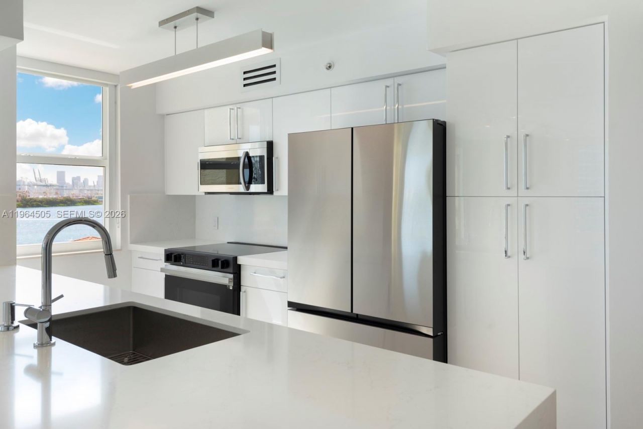 90 Alton Rd , Unit 902, Miami Beach, FL 33139 Photo