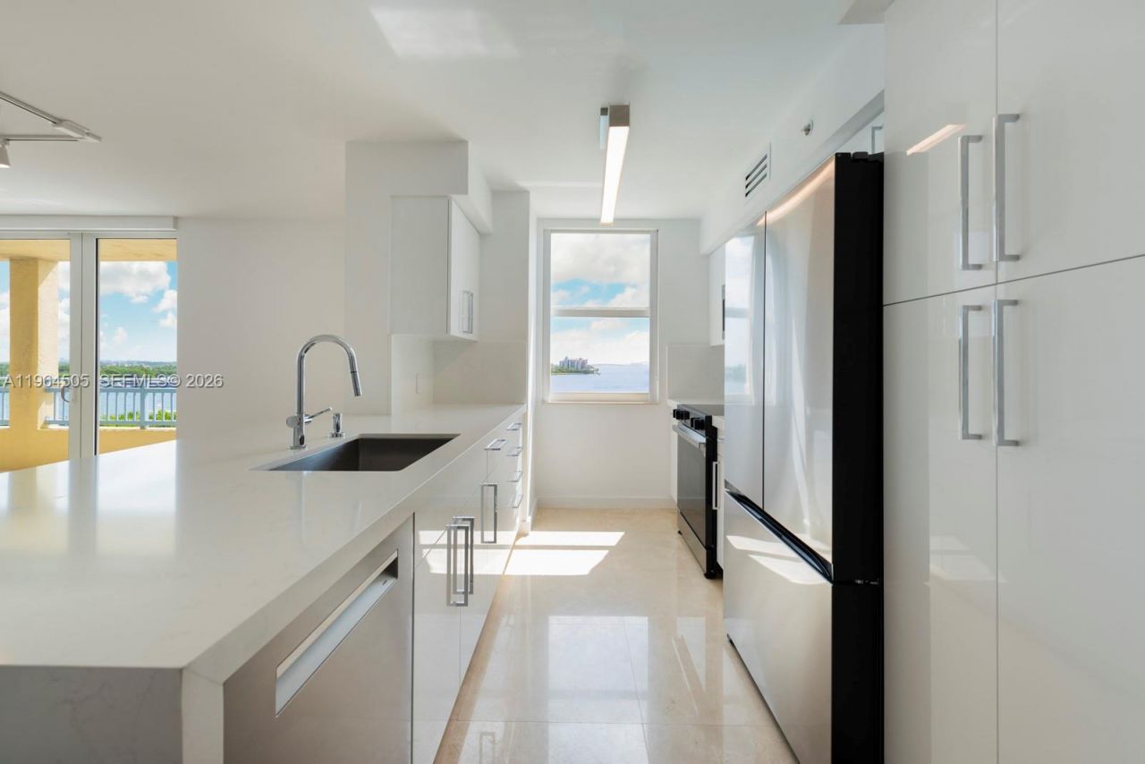 90 Alton Rd, Unit 902, Miami Beach, FL 33139 Photo