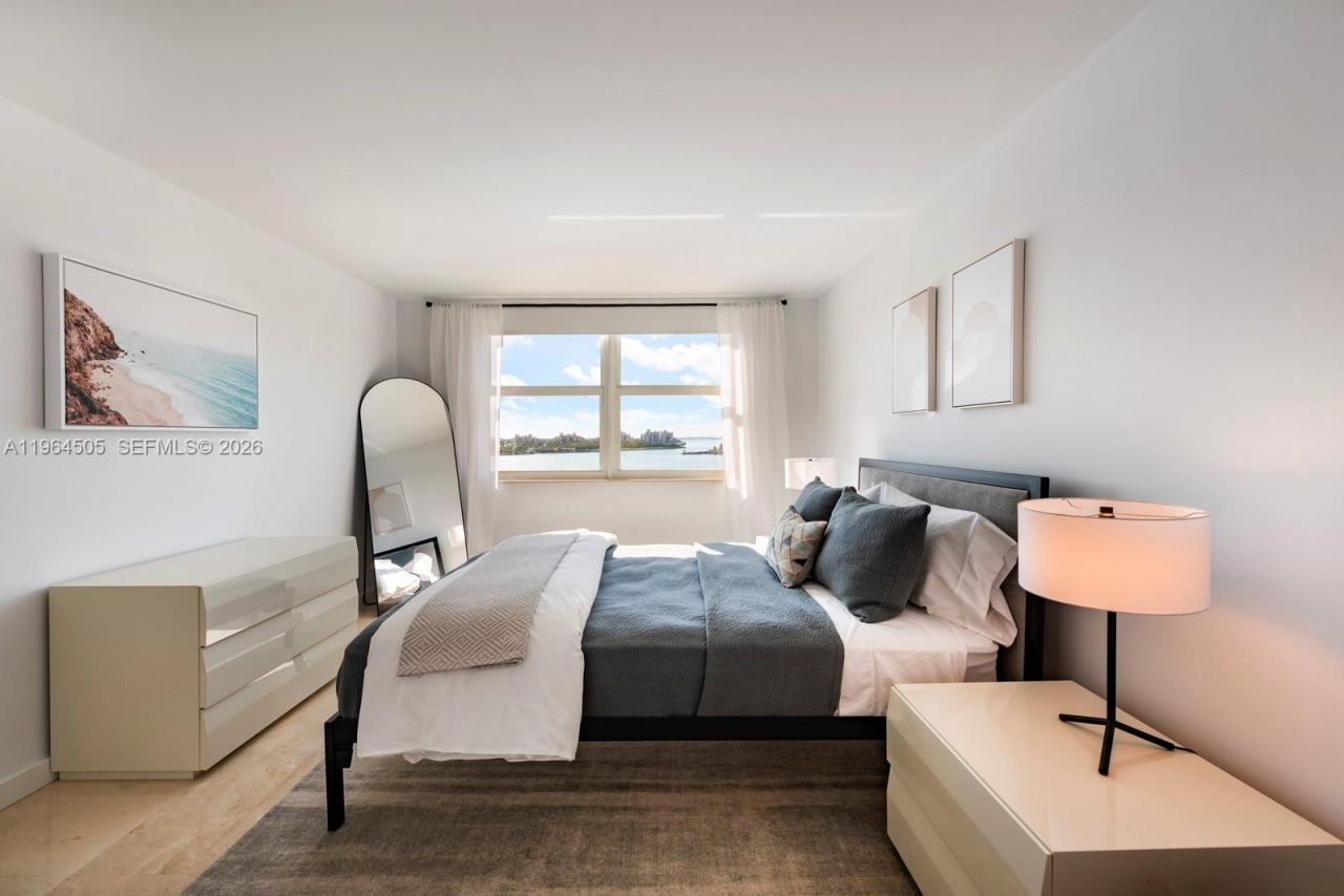 90 Alton Rd , Unit 902, Miami Beach, FL 33139 Photo