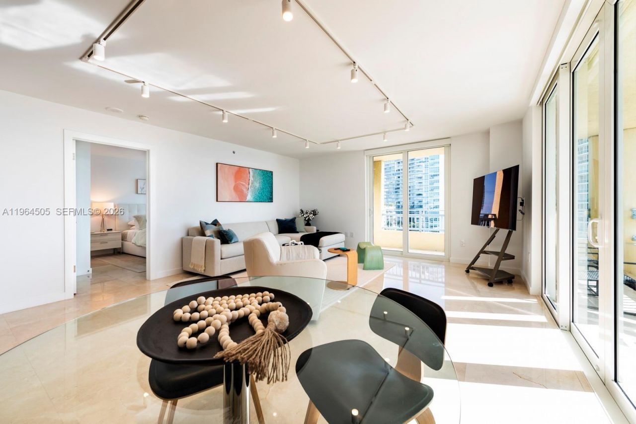 90 Alton Rd , Unit 902, Miami Beach, FL 33139 Photo