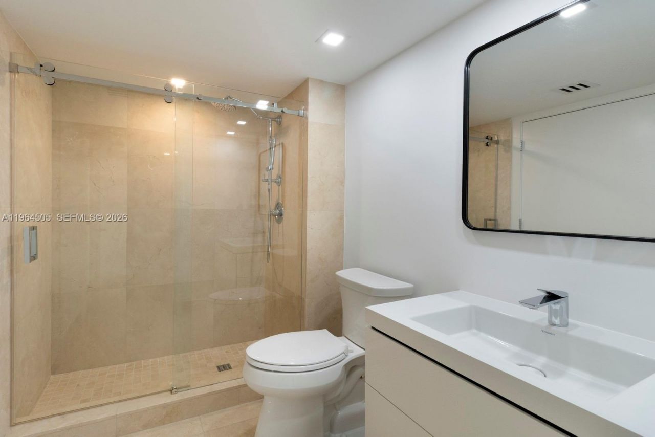 90 Alton Rd, Unit 902, Miami Beach, FL 33139 Photo