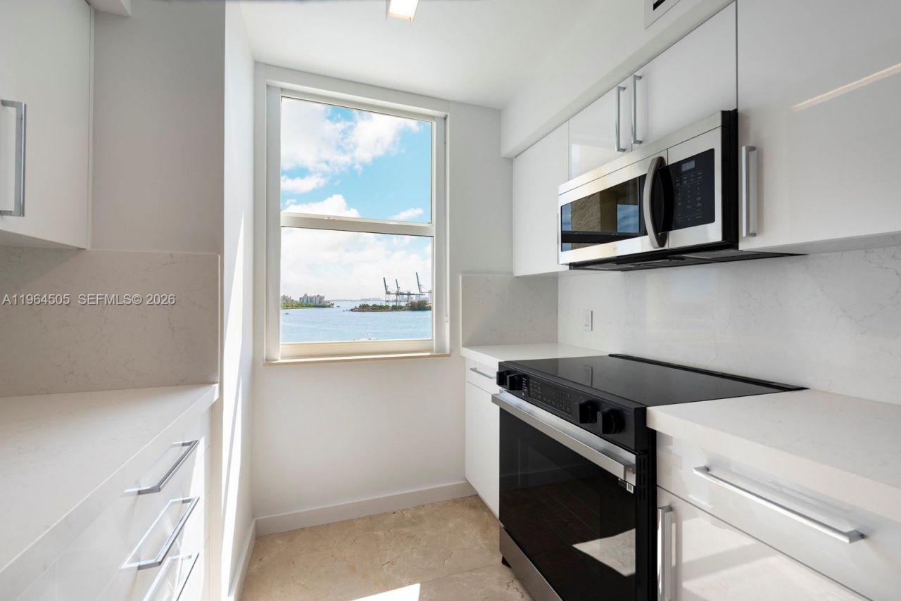 90 Alton Rd , Unit 902, Miami Beach, FL 33139 Photo