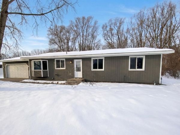 18817 Kenwood Trail, Lakeville, MN 55044