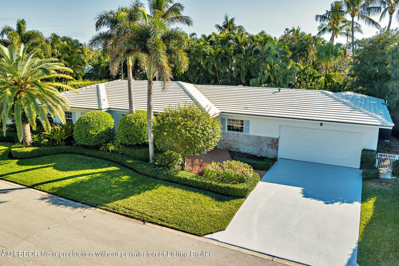 230 Osceola Way, Palm Beach, FL 33480 Photo