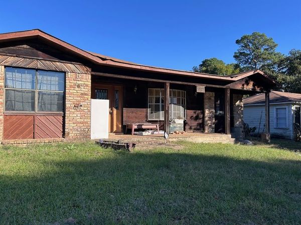 6829 Greenway Avenue, Shreveport, LA 71119