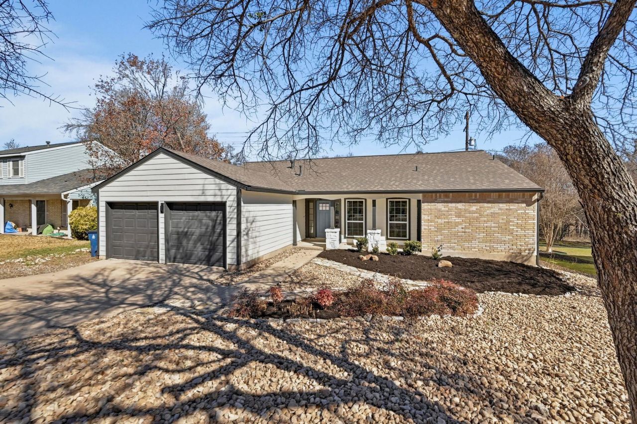 11837 Eubank Dr, Austin, TX 78758 Main Photo