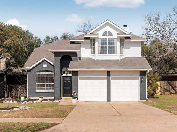 8200 Nairn DR, Austin, TX 78749