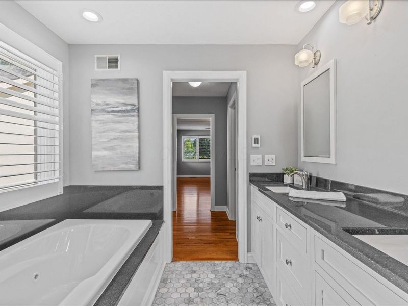 962 Augusta Glen Drive, Columbus, OH 43235 Photo 19